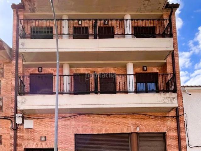 Piso en venta en Navalmorales Los. Edificio completo. Pisos Navalmorales.