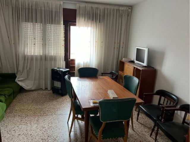 Piso en Venta en Navaluenga