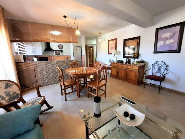 Piso en venta en Navaluenga. PISO EN VENTA EN NAVALUEGA, EN EL CENTRO DEL PUEBLO. Pisos.