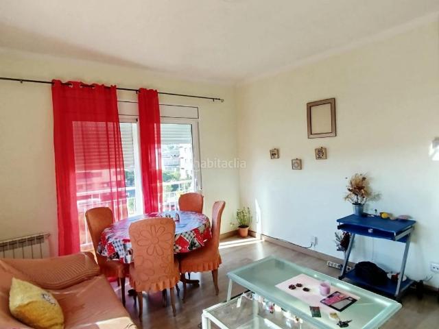Piso en venta en Navàs. Amplio y luminoso piso en venta. Pisos.