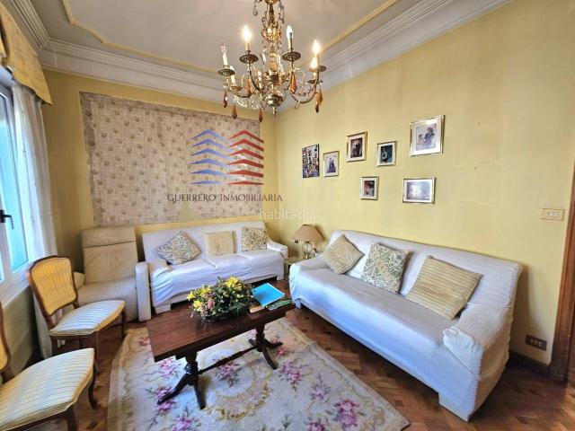 Piso en venta en Ourense, Centro. VENTA DE OPORTUNIDAD PISO EXTERIOR CON GARAJE EN CALLE CURROS ENRÍQUEZ ZONA CENTRO 335.000. Pisos.