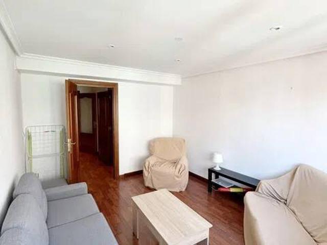 Piso en Venta en Oviedo