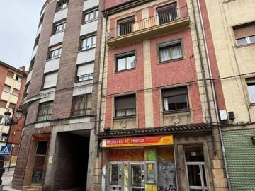 Piso en Venta en Oviedo
