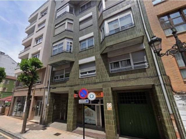 Piso en Venta en Oviedo