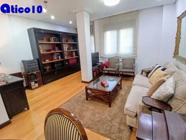 Piso en Venta en Oviedo