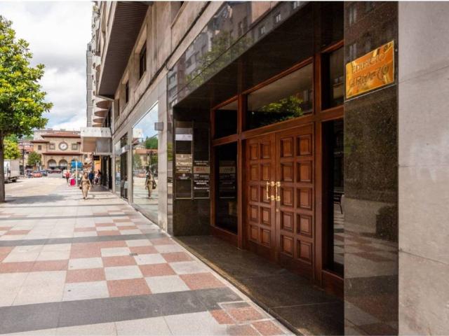 Piso en Venta en Oviedo