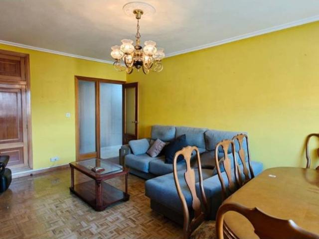 Piso en Venta en Oviedo