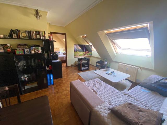 Piso en venta en Oviedo, La Ería. Piso en venta en Valentín Masip, 1 dormitorio. Pisos.