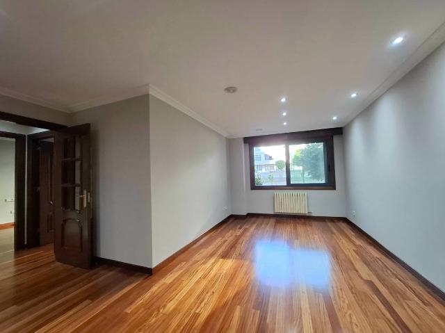 Piso en Venta en O Castro