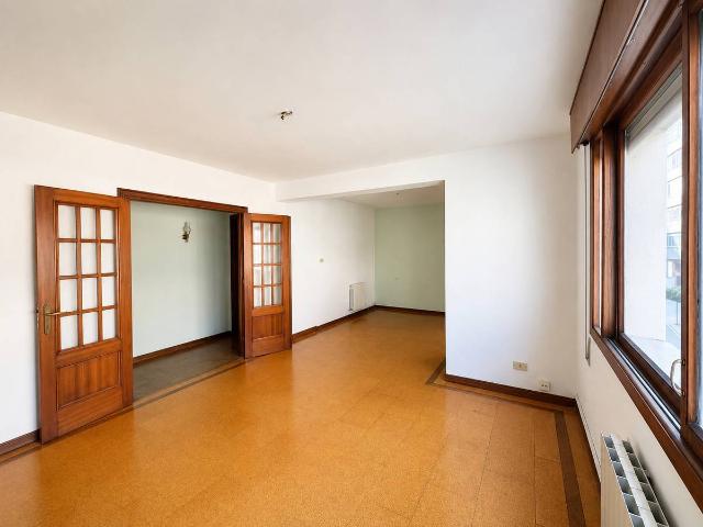 Piso en Venta en O Castro