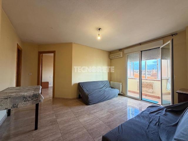 Piso en venta en Ocaña, Urbanización San Isidro. Piso en venta en Ocaña. Pisos.