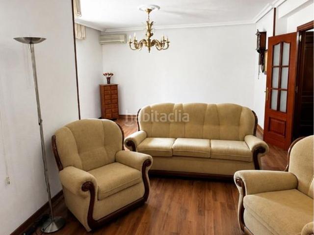 Piso en venta en Ocaña, Puerta de Murcia Colegios. Pisos.