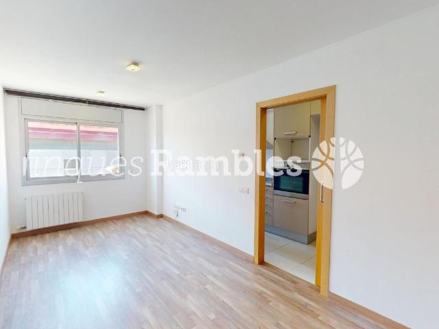 Piso en venta en Òdena. PISO PRÁCTICAMENTE NUEVO, EN LA TRANQUILA ZONA DEL BARRI SANT PERE. Pisos.
