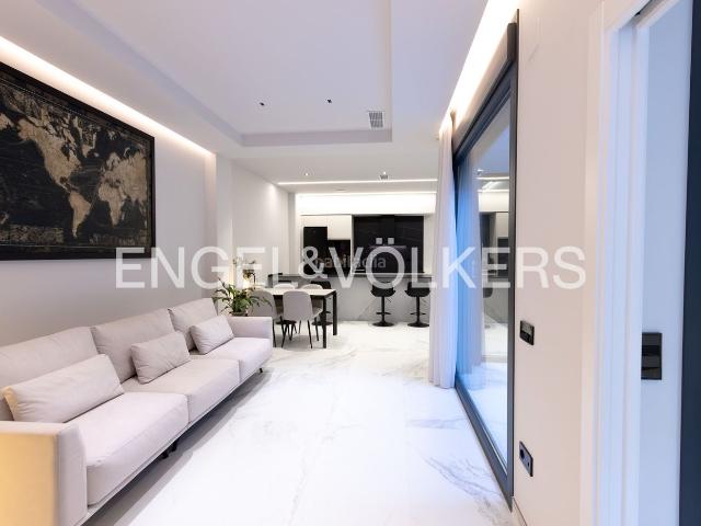Piso en venta en Olesa de Montserrat. Exclusividad y calidad de vida en una planta baja con encanto. Pisos Olesa de.