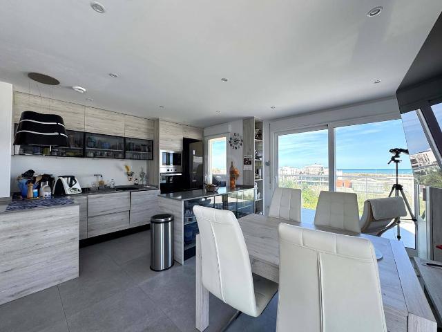 Piso en Venta en Oliva Playa