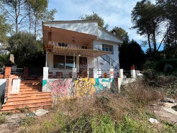 Piso en venta en Olivella. Gran oportunidad de comprar una casa de dos habitaciones en la localidad de Olivella en Barcelona. No dejes pasar esta gran ocasi. Pisos.