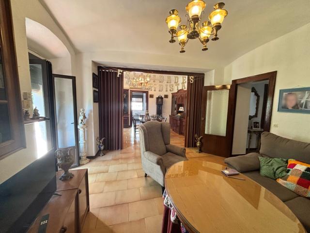 Piso en venta en Olivenza. PISO EN PLENO CENTRO DE OLIVENZA. Pisos.