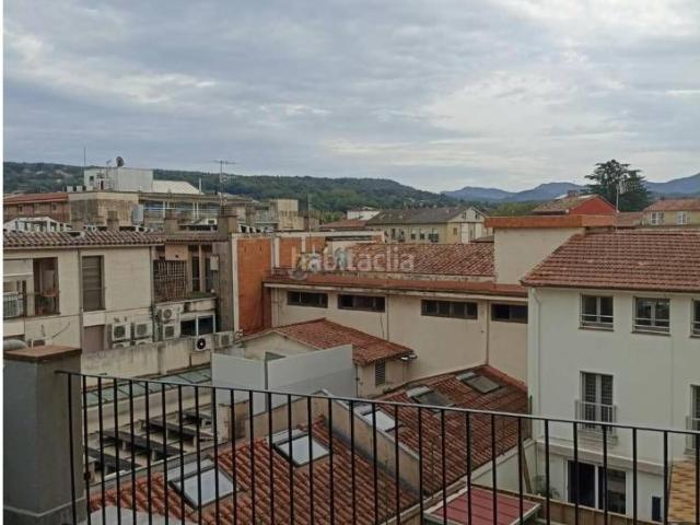 Piso en venta en Olot. Piso en Venta calle San Rafael OLOT. Pisos.