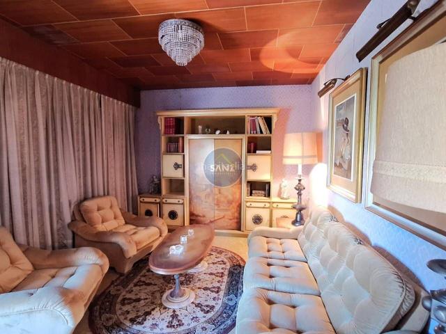 Piso en venta en Olleria l´. Amplio piso con ascensor y terraza en LOlleria. Pisos Olleria.