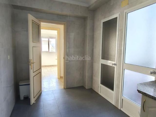 Piso en venta en Olvera. Piso en venta en Conjunto Histórico, 3 dormitorios. Pisos.