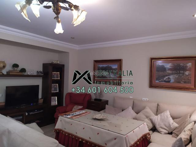 Piso en venta en Olvera. Piso en venta en Ensanche, 3 dormitorios. Pisos.