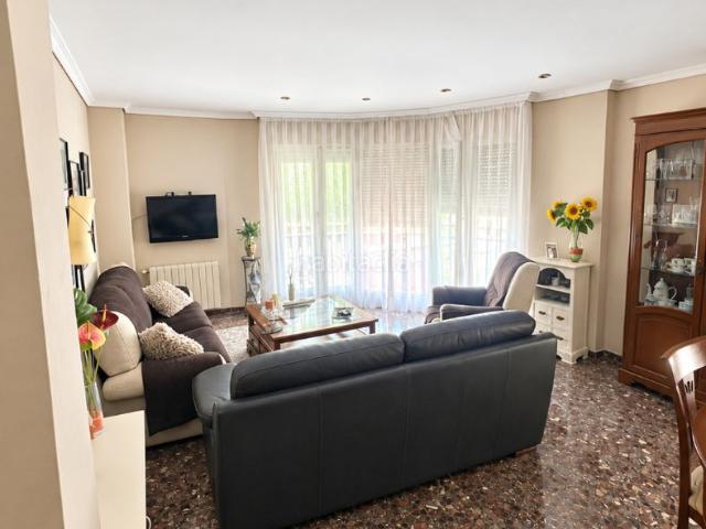 Piso en venta en Onda. SE VENDE VIVIENDA EN AV PAIS VALENCIA DE ONDA. Pisos.