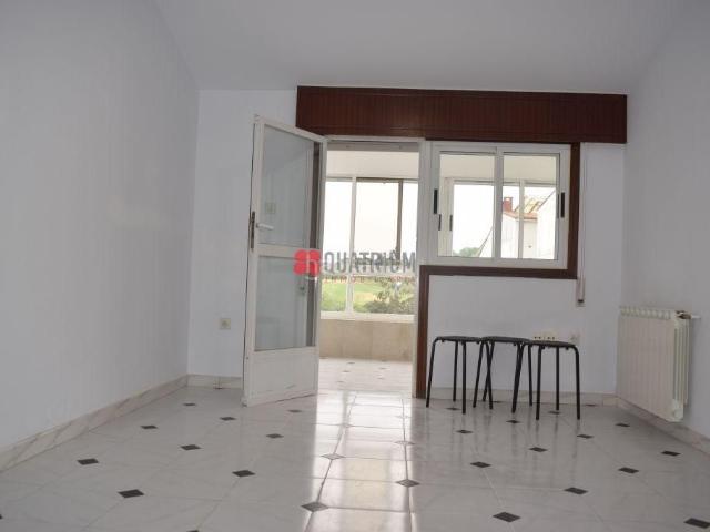 Piso en venta en Oroso. Pisos.