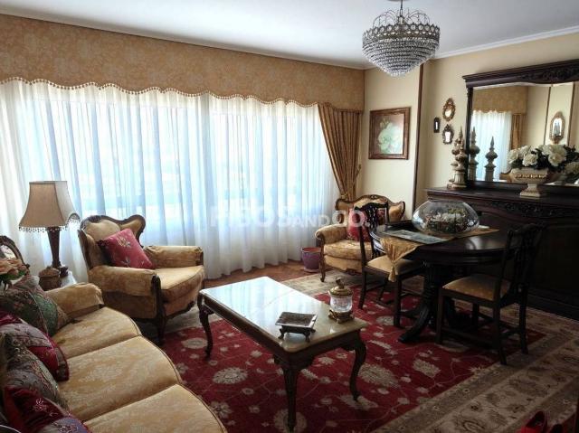 Piso en Venta en Os Mallos