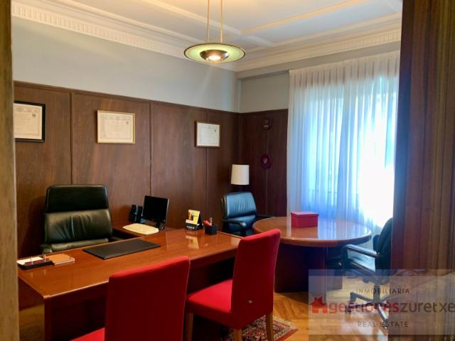 Piso en venta en Autonomía, Bilbao | 130 m² a reformar