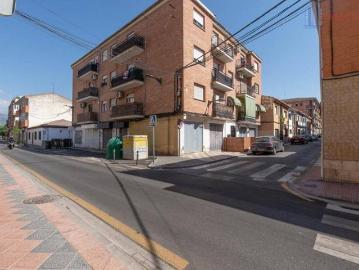 Piso en Venta en Avda. De los Ogíjares
