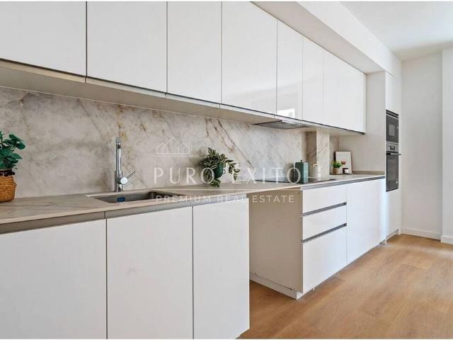Piso en venta en avenida Catalunya, Tarragona, de 75 m² 2 habitaciones por 239.000
