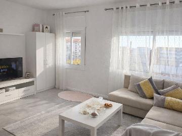 Piso en venta en avenida America, Mataró, de 61 m² 2 habitaciones por 125.000
