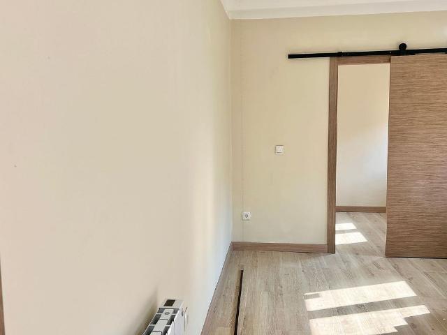 Piso en venta en avenida Bastareny, Guardiola de Berguedà, de 57 m² 3 habitaciones por 105.000