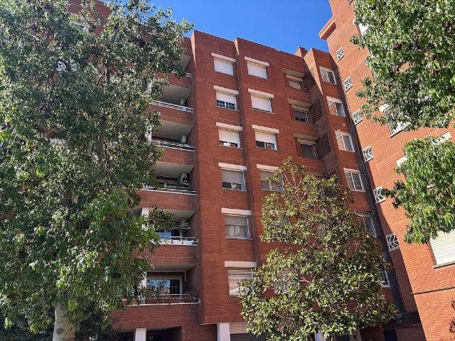 Piso en venta en avenida Generalitat de Catalunya, Sant Just Desvern, de 90 m² 4 habitaciones por 495.000