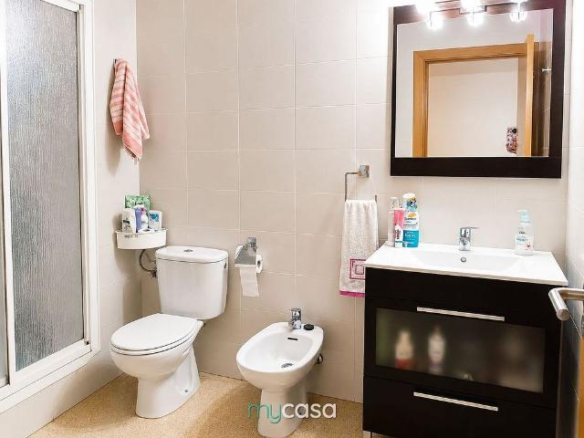 Piso en venta en avenida D'alfons XIII, Badalona, de 80 m² 3 habitaciones por 289.000