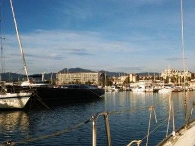 Piso en venta en avenida D'amèrica, Mataró, de 60 m² 3 habitaciones por 176.000