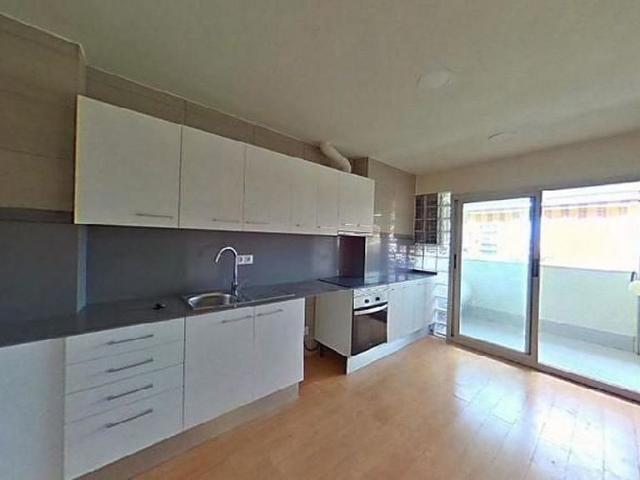 Piso en venta en avenida D'antoni Gaudí, Viladecans, de 95 m² 3 habitaciones por 209.970