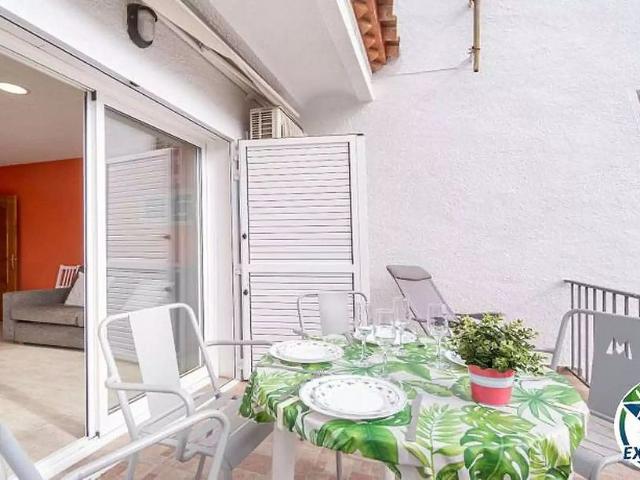 Piso en venta en avenida D'europa, Castelló d´Empúries, de 39 m² 1 habitación por 170.000