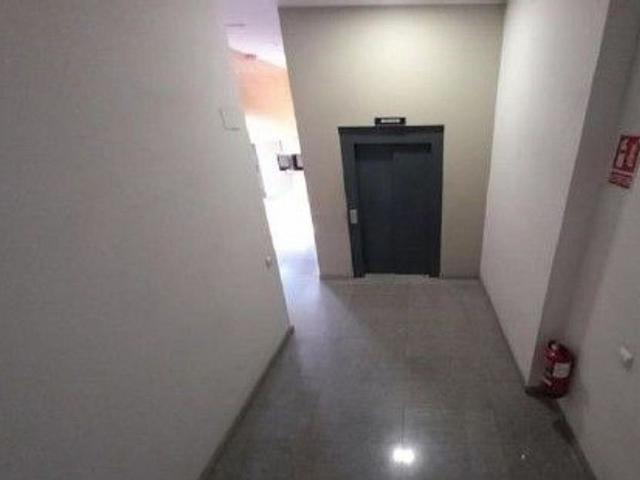 Piso en venta en avenida D'europa, Granollers, de 69 m² 2 habitaciones por 250.000