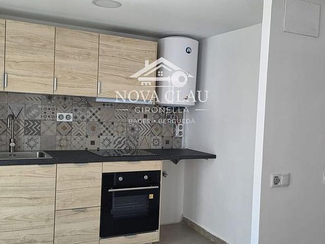 Piso en venta en avenida De Catalunya, Gironella, de 58 m² 2 habitaciones por 92.000