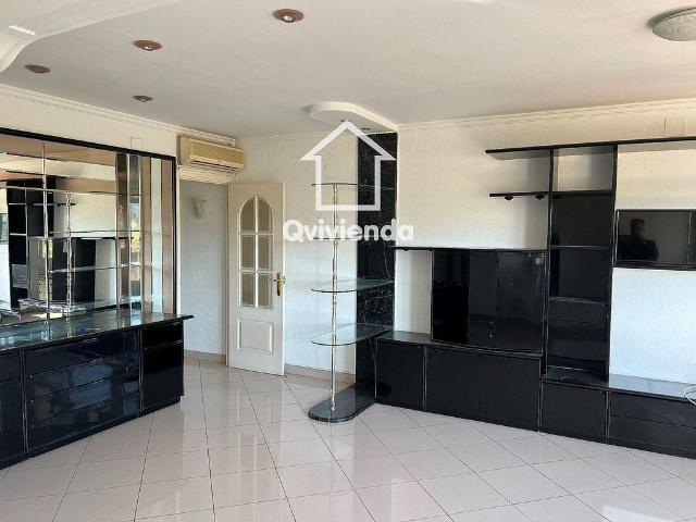 Piso en venta en avenida De Catalunya, Parets del Vallès, de 85 m² 3 habitaciones por 249.500