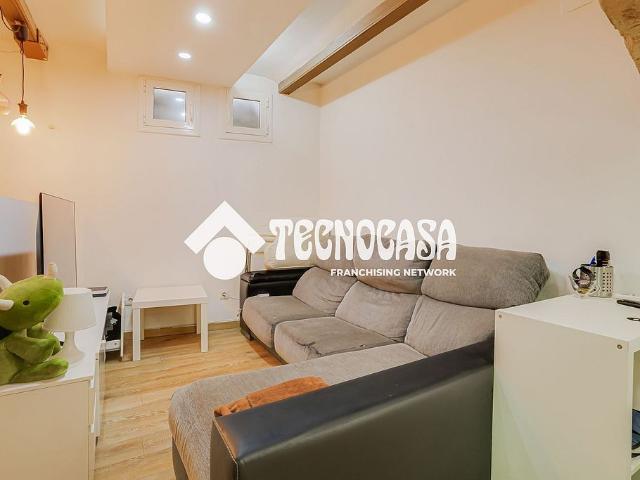 Piso en venta en avenida De Catalunya, Sant Adrià de Besos, de 39 m² 1 habitación por 105.500