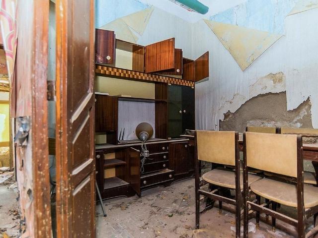Piso en venta en avenida De Catalunya, Ulldecona, de 100 m² 1 habitación por 18.100