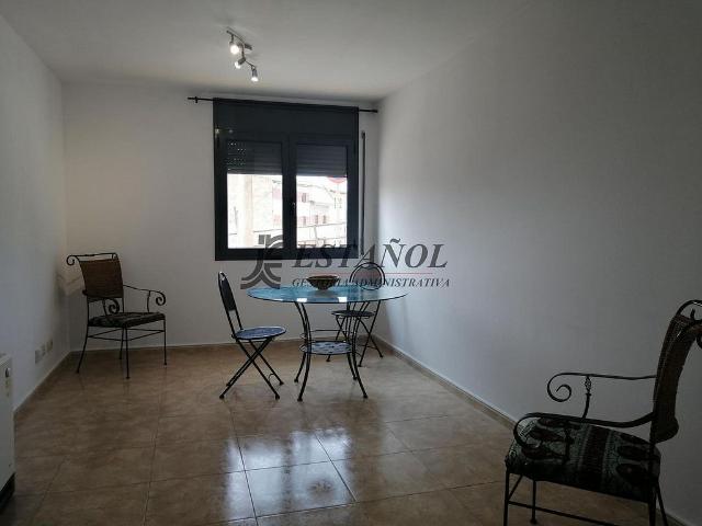 Piso en venta en avenida De Calvinya, Seu d´Urgell, la, de 75 m² 2 habitaciones por 188.000
