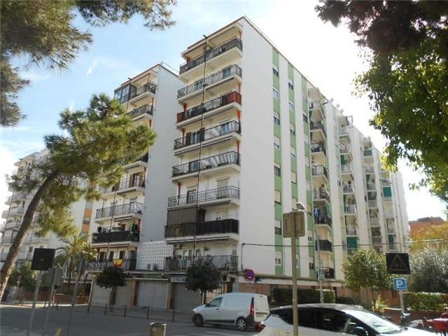 Piso en venta en avenida De Francesc Macià, Vilanova i La Geltrú, de 60 m² 2 habitaciones por 128.000