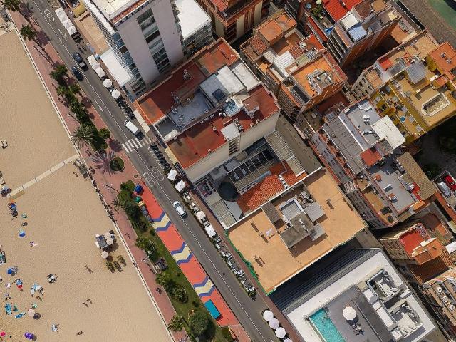 Piso en venta en avenida De Joan Llaverias, Lloret de Mar, de 48 m² 2 habitaciones por 185.000