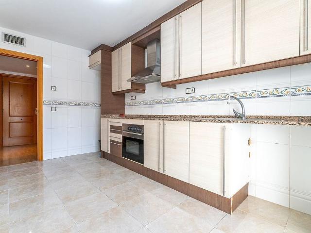 Piso en venta en avenida De Josep Pla, Reus, de 94 m² 3 habitaciones por 250.000