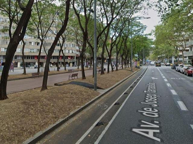 Piso en venta en avenida De Josep Tarradellas, Barcelona, de 155 m² 4 habitaciones por 592.833