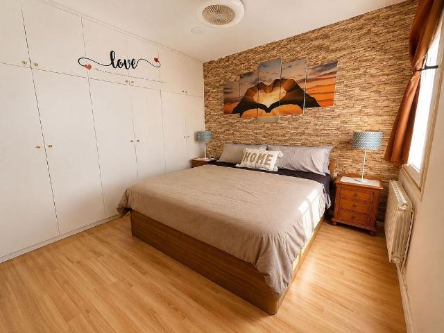Piso en venta en avenida De Josep Tarradellas, Barcelona, de 90 m² 3 habitaciones por 535.000