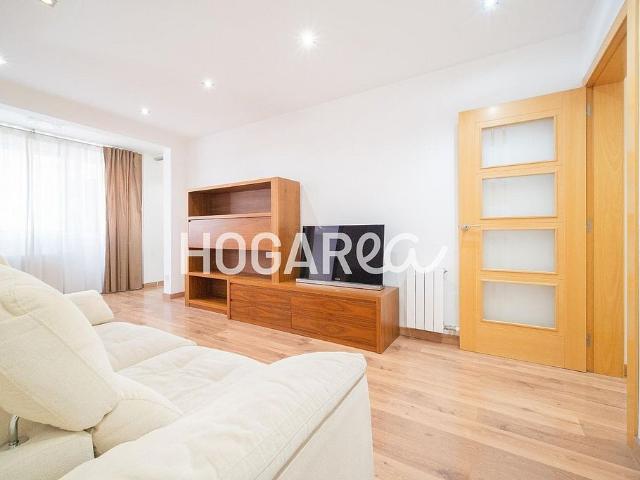 Piso en venta en avenida De Josep Tarradellas i Joan, Hospitalet de Llobregat, L´, de 62 m² 2 habitaciones por 249.000